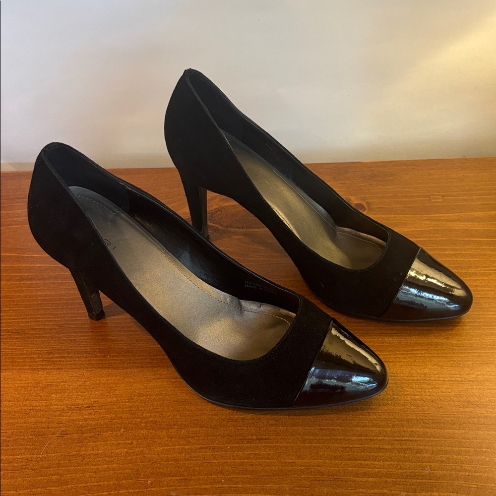 Tahari RYAN Black Suede Heels with Patent Toe